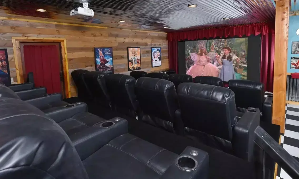 cadillac-creek-movie-room