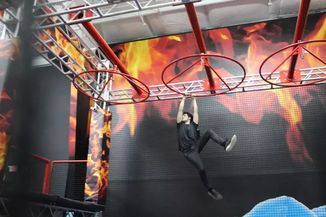 top-jump-swinging-course
